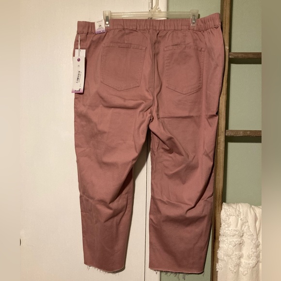 NWT Mauve Straight Leg Crop Pants size 3XL - Picture 2 of 5